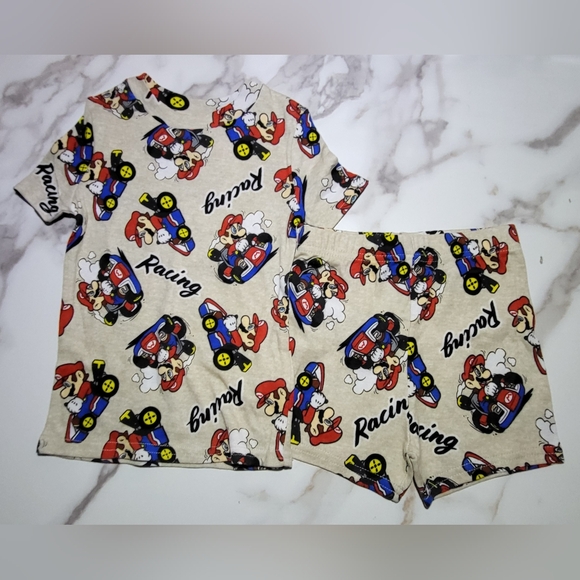Nintendo NWT Mario Kart 4-Piece Pajama Tops & Pajama Shorts Set Size 4 - Picture 2 of 9